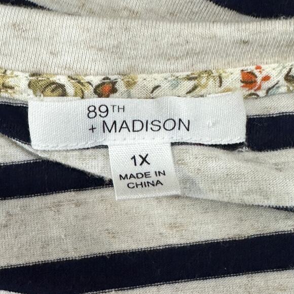 89th Madison Women Top 1X Beige Blue Striped Short Sleeve Rayon Blend Minimalist - Picture 7 of 8